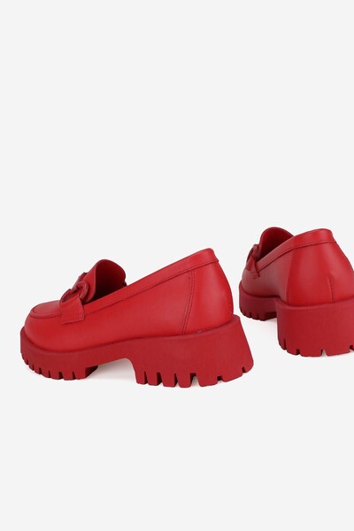 TUNAELLİ KADIN KIRMIZI HAKİKİ DOĞAL DERİ 36-41 NUMARA TOKALI LOAFER AYAKKABI