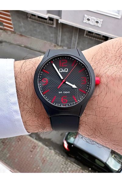 Q&Q Black SiliconeUnisexSports Watch - Red Number Display, White Detail, Light Handle