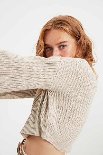 Trendyol Collection Stone Crop Wide Fit Španělský svetr s rukávem TWOAW20KZ0743