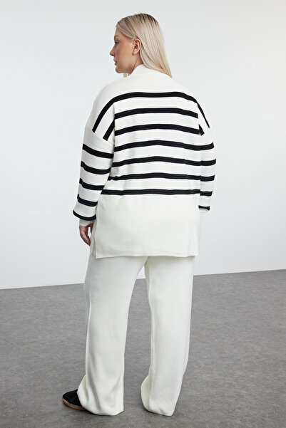 Trendyol Curve Εκρού ριγέ πλεκτό κάτω-κορυφή Σετ TBBAW25CP00006