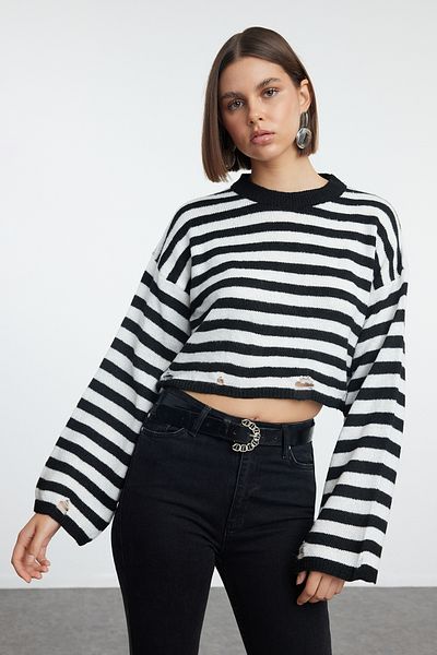 Trendyol Collection Crew Neck Black Crop Knitwear Sweater - Soft Texture Twoaw25Kz00232