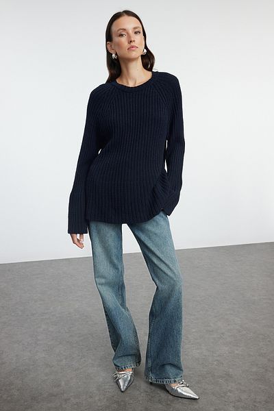 Trendyol Collection Sötétkék kötöttáru pulóver Peplum részletekkel - széles szabású, fenntartható TWOAW25KZ00305