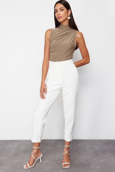 Trendyol Collection Mink Zero Sleeve Gathered Body Fitted Ευέλικτη Πλεκτή Μπλούζα TWOSS24BZ00486