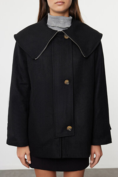 Trendyol Collection Černý midi kabát Regular Fit - Detailní límec Twoaw25kb00041