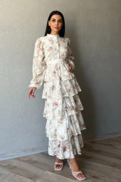 Seda Yalçın Atelier فستان بطبقات بتفاصيل شريطية من فرو المنك