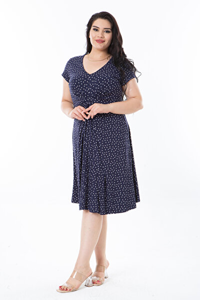 Şans Синя сукня з V-подібним коміром і збірками - з візерунком у вигляді крапок, великий розмір 65N38210