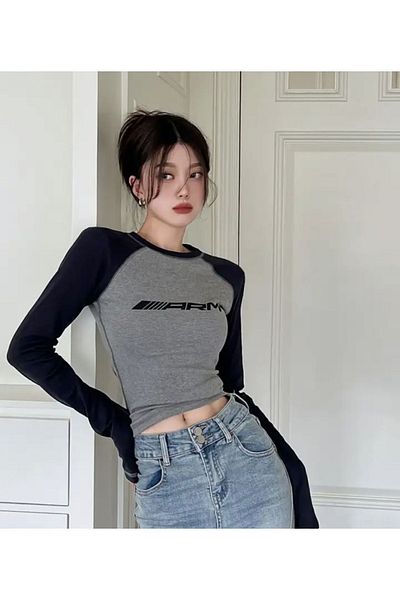 AtegeWear Y2K Arm Printed Long Sleeve Crop Blouse