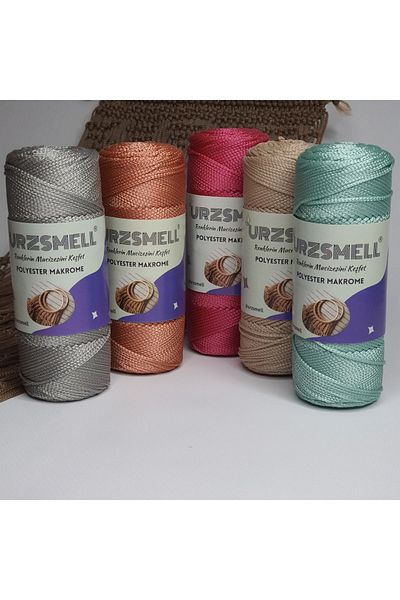 urzsmell 100 Red Macrame - Polyester, 140m, No. 3 Supla, Bag and Accessory Thread