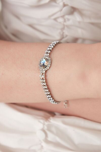 Furtek Aksesuar فستان سهرة نسائي بوعاء عسل ستيلا موديل حجر الزركون فضي وسوار ...