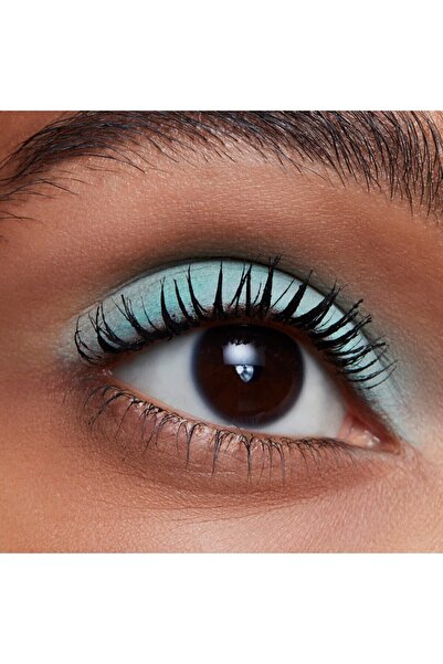 M.A.C Kirpik Kurutucu Şampuan Maskara Tazeleyici - Canlandırıcı Siyah - 6.5ml