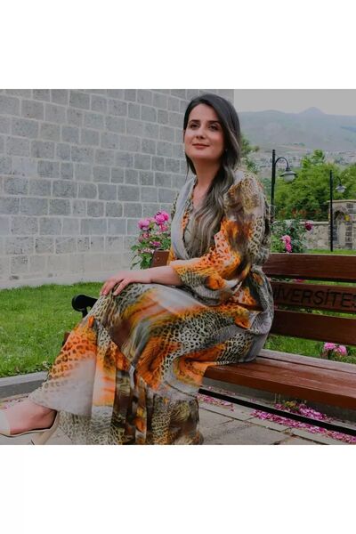 viyan butik فستان شيفون بطبعة جلد الفهد