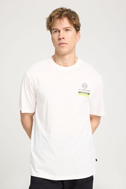 WRANGLER All Terrain Gear Loose Fit Rahat Kesim Bisiklet Yaka %100 Pamuk Kırık Beyaz Tişört