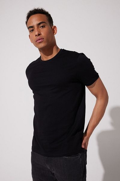 Riders by Lee Schwarzes T-Shirt mit Rundhalsausschnitt und normaler Passform, 100 % Baumwolle