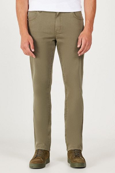 WRANGLER Flexible Khaki Trousers - Regular Fit, Regular Cut