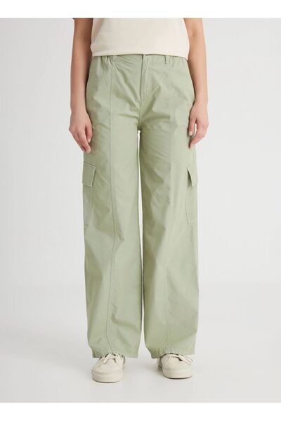 Lee Loose Fit Relaxed Cut High Waist Wide Leg 100% Cotton Khaki Cargo Pants