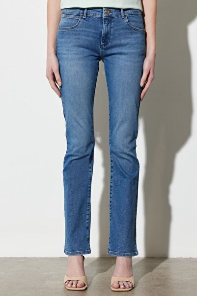 WRANGLER Bootcut Fit Regular Waist Wide Leg Stretchy Jean Jeans