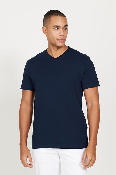 AC&Co / Altınyıldız Classics Ανδρικό μπλουζάκι με λαιμόκοψη V Navy Blue-Navy Slim Fit Basic 100% βαμβάκι