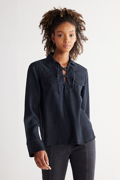 WRANGLER Regular Fit Regular Cut Black Women's Long Sleeve Jean Jeans Shirt