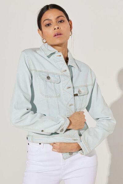 Lee سترة جينز لراكبي الشاحنات باللون الأزرق الفاتح - مقاس عادي