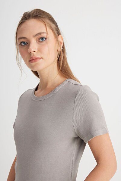 WRANGLER Slim Fit Slim Fit Crew Neck Gray T-Shirt