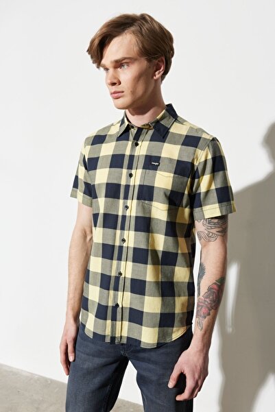 WRANGLER Regular Fit Normal Kesim %100 Pamuk Kısa Kollu Gömlek