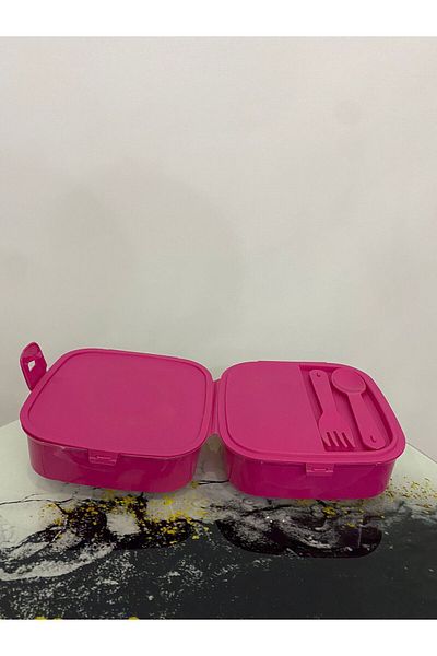 LOL Licensed Lol Water Bottle and 4 Compartment Lunch Box - Set of 2