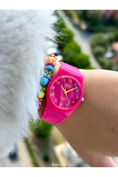 Q&Q Fuchsia Silicone Cord - 10 Bar Waterproof, Girl's Wristwatch (Suitable for Pool and Sea Use)