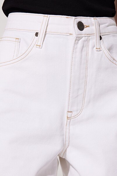 Lee Regular Fit Normal Kesim %100 Pamuk Yükske Bel Kırık Beyaz Jean Kot Şort