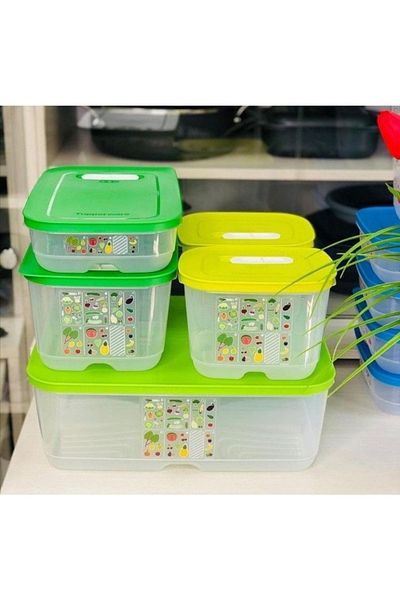 Tupperware Greenhouse Set