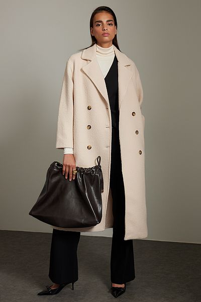 Trendyol Collection Dlouhý vlněný kabát Regular Boucle - Světle béžový Twoaw25kb00034