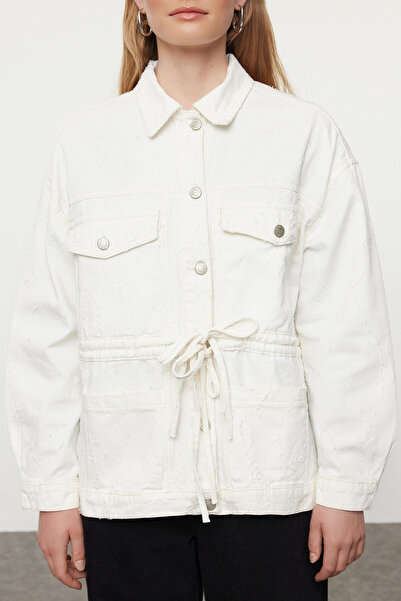 Trendyol Collection Jachetă oversize din denim cu buclă texturată cu piatră - Detaliu de legare TWOAW25CE00022