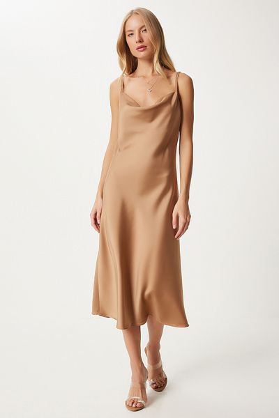 Happiness İstanbul Kamelfarbenes Damenkleid aus Satin mit Spitzenkragen - Fn03300