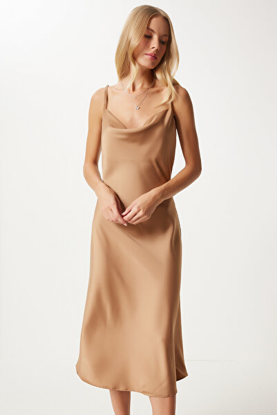 Happiness İstanbul Dámské šaty s velbloudím saténovým krajkovým límcem - Fn03300