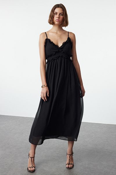 Trendyol Collection Schwarzes Maxikleid in A-Linie - TWOSS23EL02013