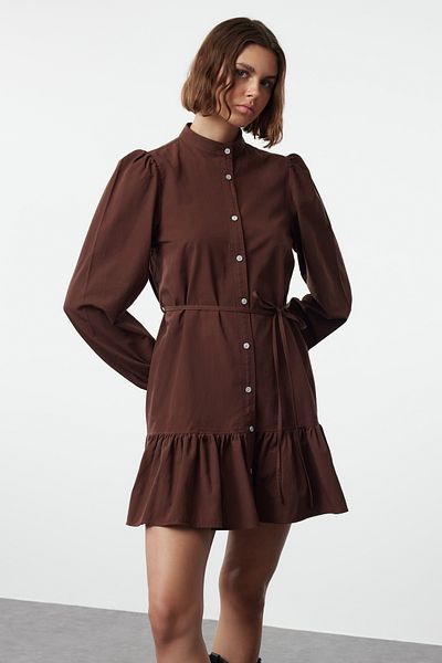 Trendyol Collection Μίνι υφαντό φόρεμα με μακρυμάνικο ίσιο καφέ ζωσμένο TWOAW24EL00795