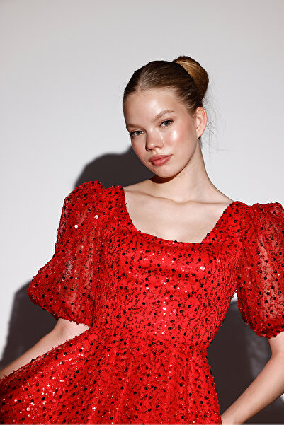 Tangül&Ali'S Moda Evi Balon Kollu Boncuk İşlemeli Kırmızı Midi Elbise