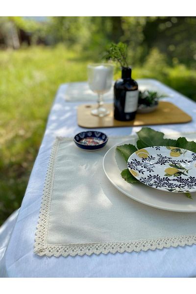 Soft Colours 2 Pieces of Cotton Lace Striped School Lunch Napkin |   American Service Set 40X50Cm