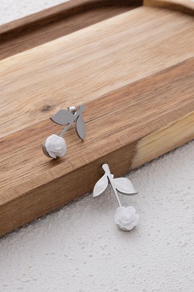 ByFlorya Jewelry White Jewelled Rose Earrings - Steel Leaves, Tarnish Stainless Plate, 2.6cm
