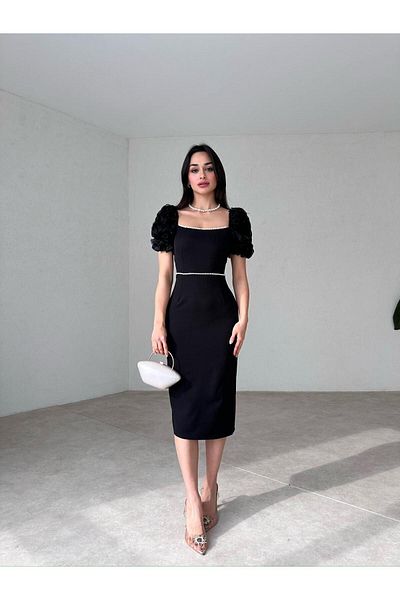 MAMMY Ruffle Sleeve Midi Dress