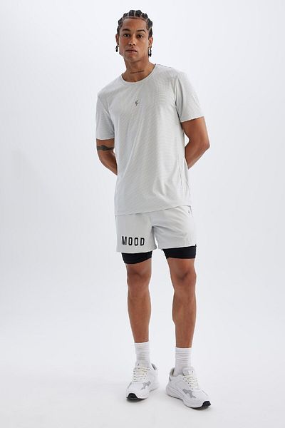 DeFacto Fit Slim Fit Slim Fit Αθλητικό κολάν σορτς με τσέπη τηλεφώνου με φερμουάρ Z2147az24au