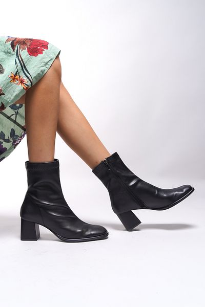 Riccon Laezaen Schwarze Stretch-Stiefel mit Absatz für Damen