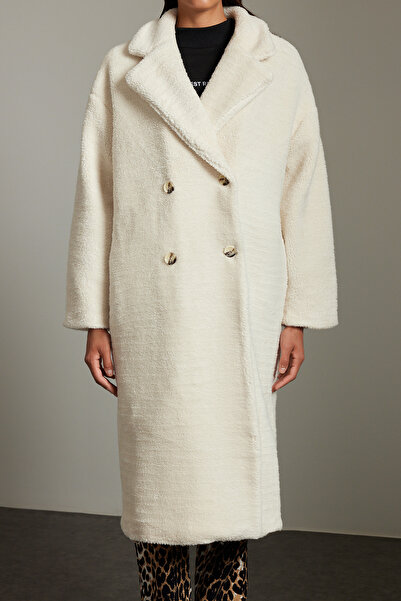 Trendyol Collection Oversize Plush Coat - Ecru Double Breasted Closure, TWOAW25KB00013