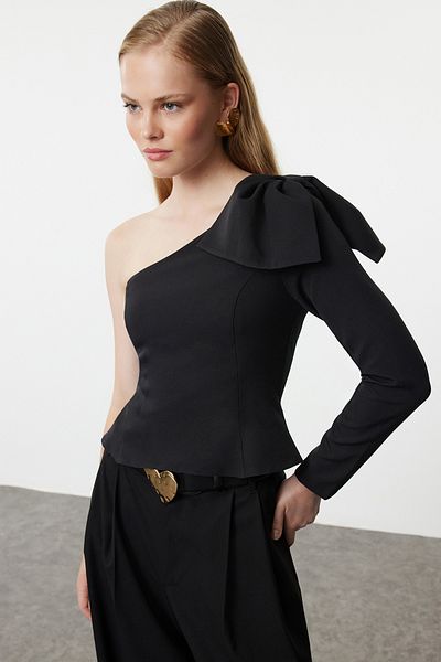 Trendyol Collection Μαύρη υφαντή μπλούζα με φιόγκο TPRAW25BZ00041
