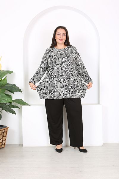 XL Modam Plus Size Side Slit Tunic and Trousers Set