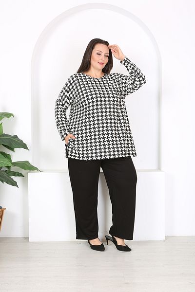 XL Modam Plus Size Side Slit Tunic and Trousers Set