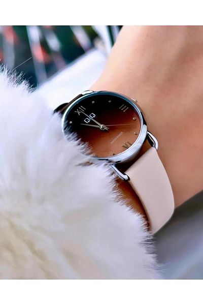 Q&Q name's EleGant Wristwatch - Brown Cream, Double Colored VeGan Leather, Metal Frame, GrAdient Point Display
