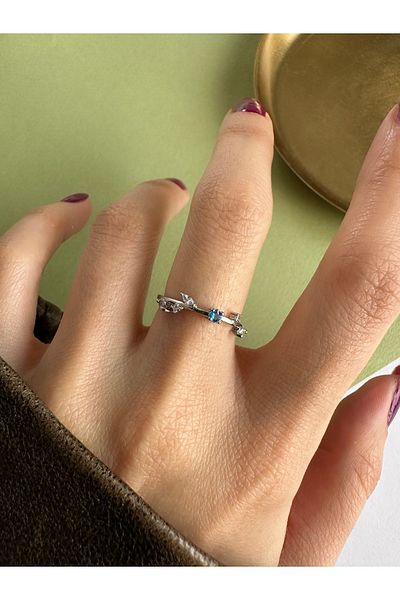 ringbox Silver Colored Blue Stone Crispy Ring