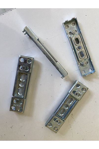 pimapen short counter top with adjustment for the door
