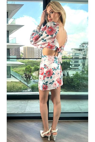 Kir Rochie scurta din sifon - spate deschis si detaliu fundita