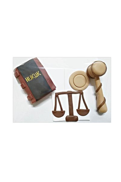 Pasta9 3D Law Themed Cake Decoration Made of Sugar Dough